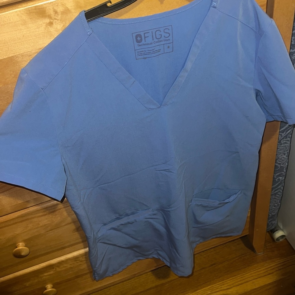 Figs Casma 3-Pocket Scrub Top